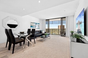 Luxury Apartment, 1 Bedroom, City View | Dining room - Luxury Sky High Escape with Ocean Views (Broadbeach)