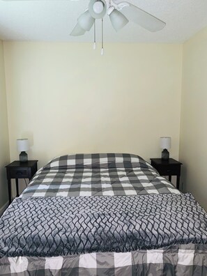2 dormitorios, tabla de planchar con plancha, wifi gratis y ropa de cama