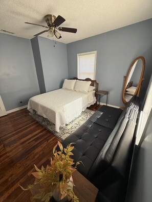 2 bedrooms, in-room safe, iron/ironing board, travel cot