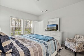 3 bedrooms, desk, iron/ironing board, free WiFi - 3-bedroom townhome in amazing Calabash next to Meadowlands Golf Course & Beach (Calabash)