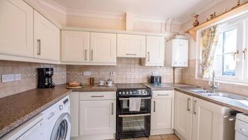 Réfrigérateur, micro-ondes, four, lave-vaisselle