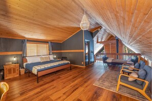 3 chambres, bureau, fer et planche à repasser, lit parapluie