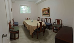 Meeting facility