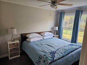3 bedrooms, free WiFi, bed sheets - Acadia Villas!  6A Lexi (Trenton)
