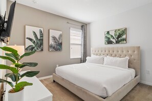 15 habitaciones, tabla de planchar con plancha y cuna de viaje 