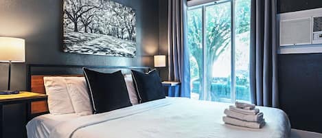2 bedrooms, desk, iron/ironing board, free WiFi