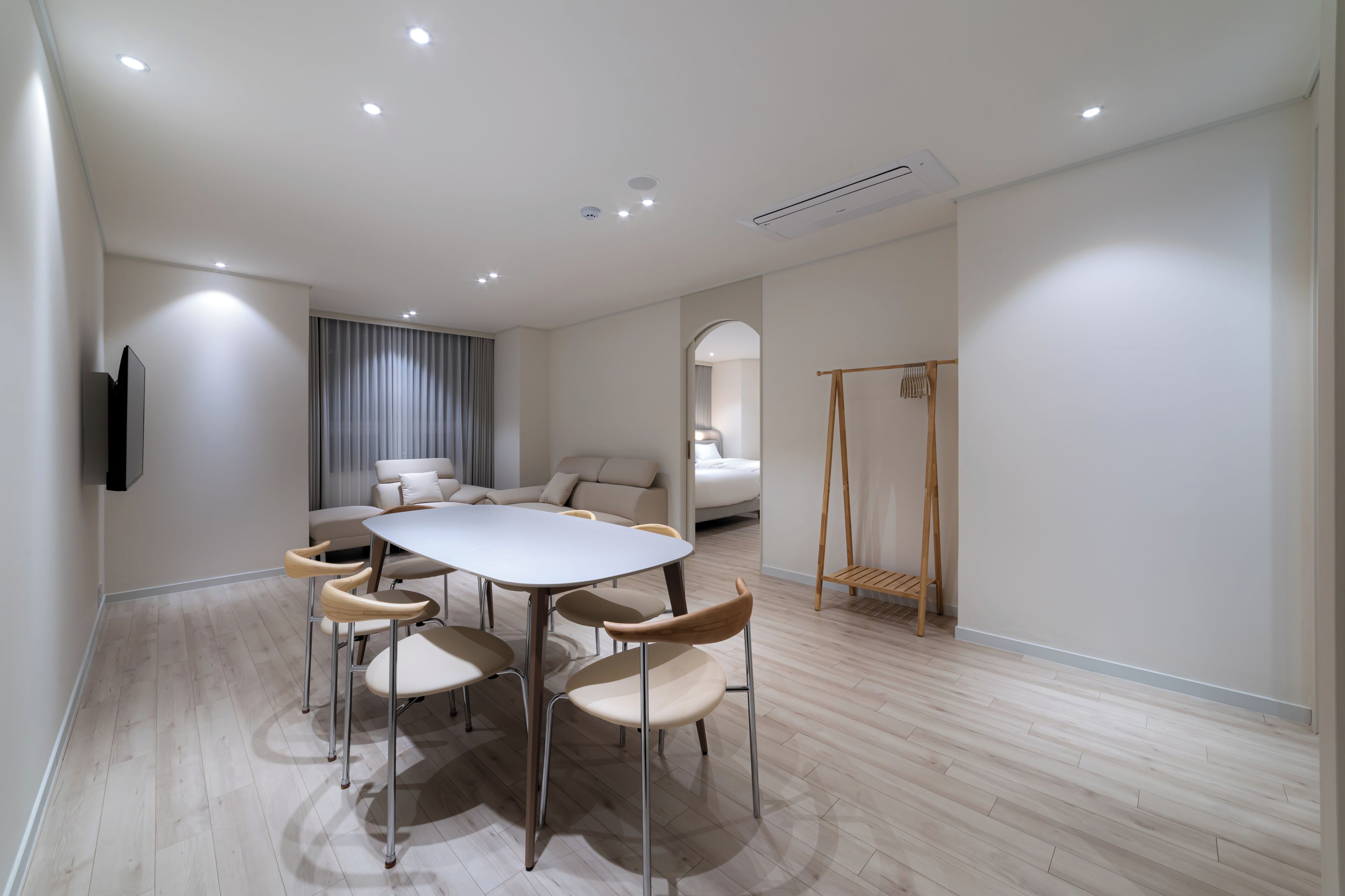 Family Triple Suite | Living area