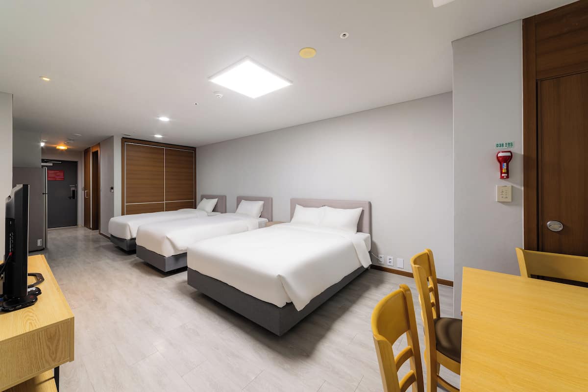 Chambre Triple Familiale
