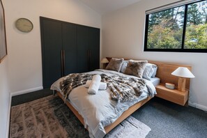 3 chambres, fer et planche Ă repasser, Wi-Fi, draps fournis