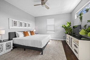 3 bedrooms, iron/ironing board, free WiFi, bed sheets