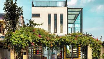 Fachada de la propiedad