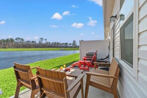 Terrace/patio - Central location Modern Lakefront 2 king-Suite 3 Bedroom 3 Full Bathroom (Myrtle Beach)