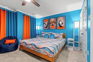 3 bedrooms, desk, iron/ironing board, travel cot - Central location Modern Lakefront 2 king-Suite 3 Bedroom 3 Full Bathroom (Myrtle Beach)