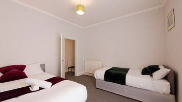 3 Schlafzimmer, Bügeleisen/Bügelbrett, kostenloses WLAN, Bettwäsche