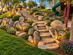 Stone staircase leading down to the private downstairs apartment.
 - Yosemite & Bass Lake 6 bedrooms, sleeps 18 - Coarsegold Villa (Coarsegold)