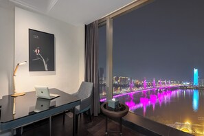 Blackout curtains, free WiFi, bed sheets - Wellton ACA Hotel Nanchang (Nanchang)