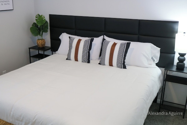 3 Schlafzimmer, Bügeleisen/Bügelbrett, WLAN, Bettwäsche