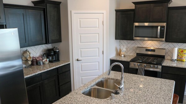 Microwave, oven, stovetop, dishwasher