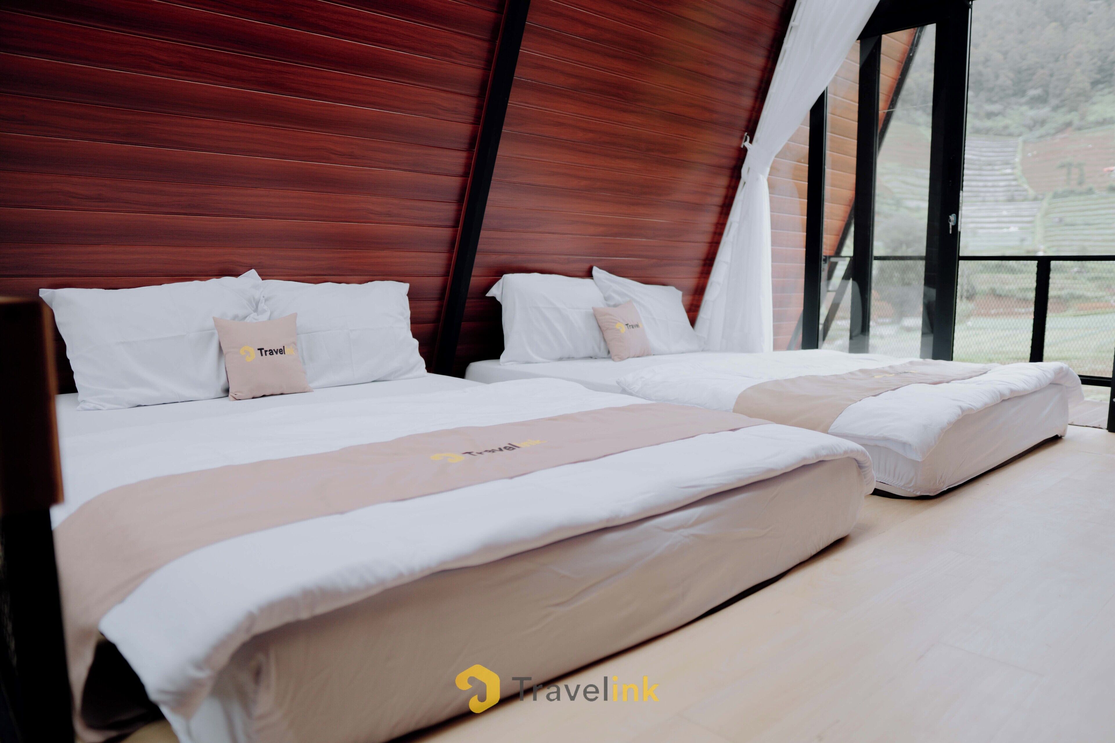 2 bedrooms, desk, blackout curtains, iron/ironing board