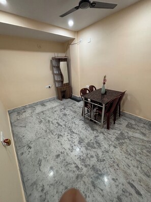 Single Room, Balcony | Free WiFi - Souvick banquet & guest house (Kolaghat)