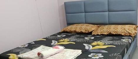 4 soverom, safe på rommet, strykejern/-brett og sengetøy