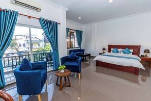 Caja de seguridad en la habitación, escritorio y wifi gratis 