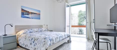 2 chambres, fer et planche Ă repasser, Wi-Fi, draps fournis