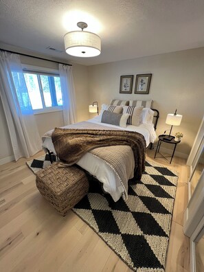 5 bedrooms, desk, iron/ironing board, free WiFi