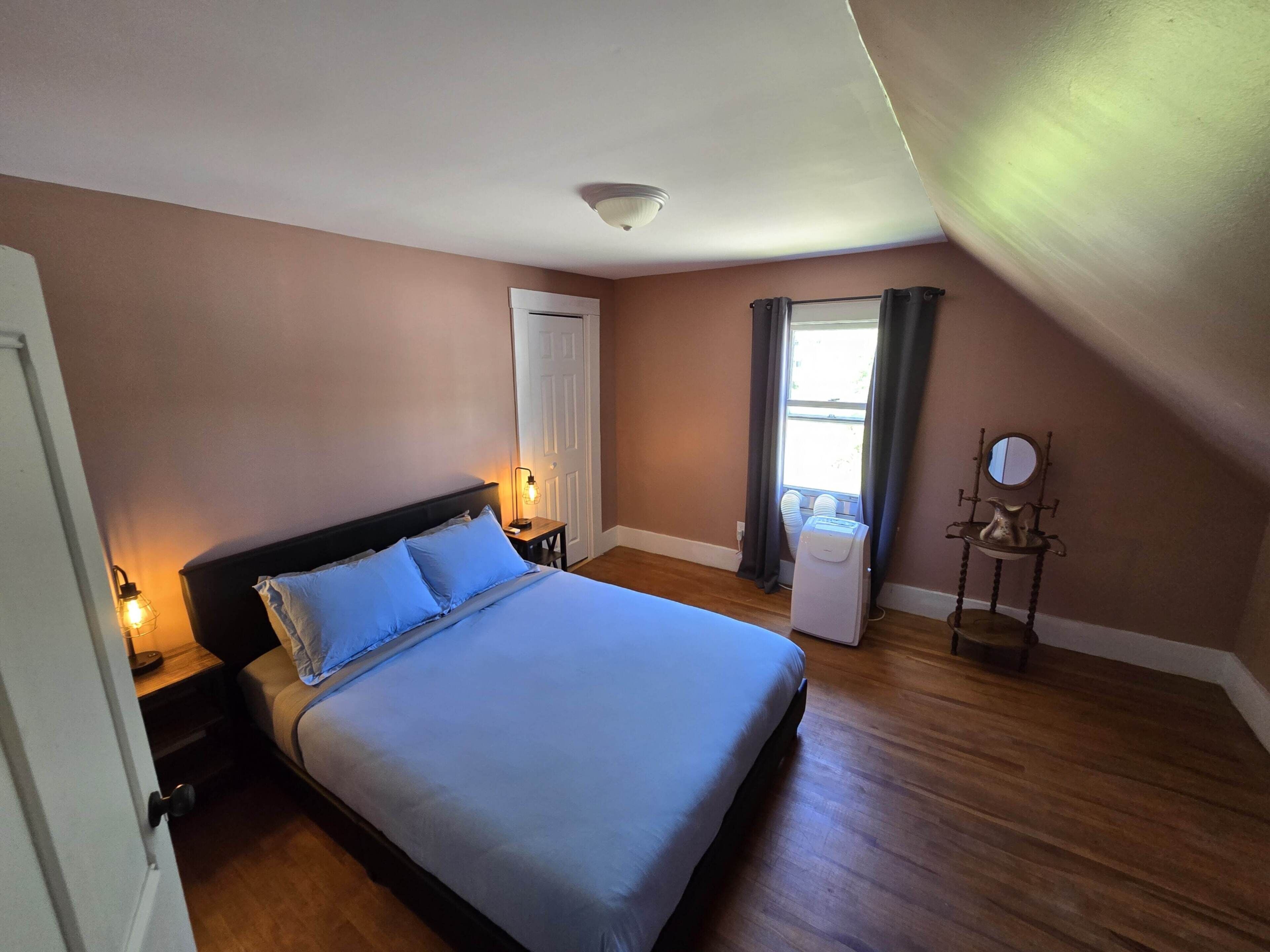 4 habitaciones, tabla de planchar con plancha y wifi gratis 