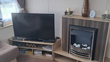 Télévision, cheminée