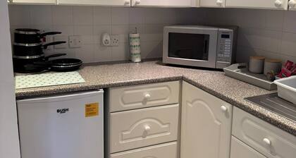 2 Guests - Free Parking - 6min to Derbion Centre