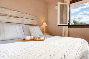 1 bedroom, free WiFi, bed sheets - Dimora Ambra, Baja Sardinia, Italy (Baja Sardinia)