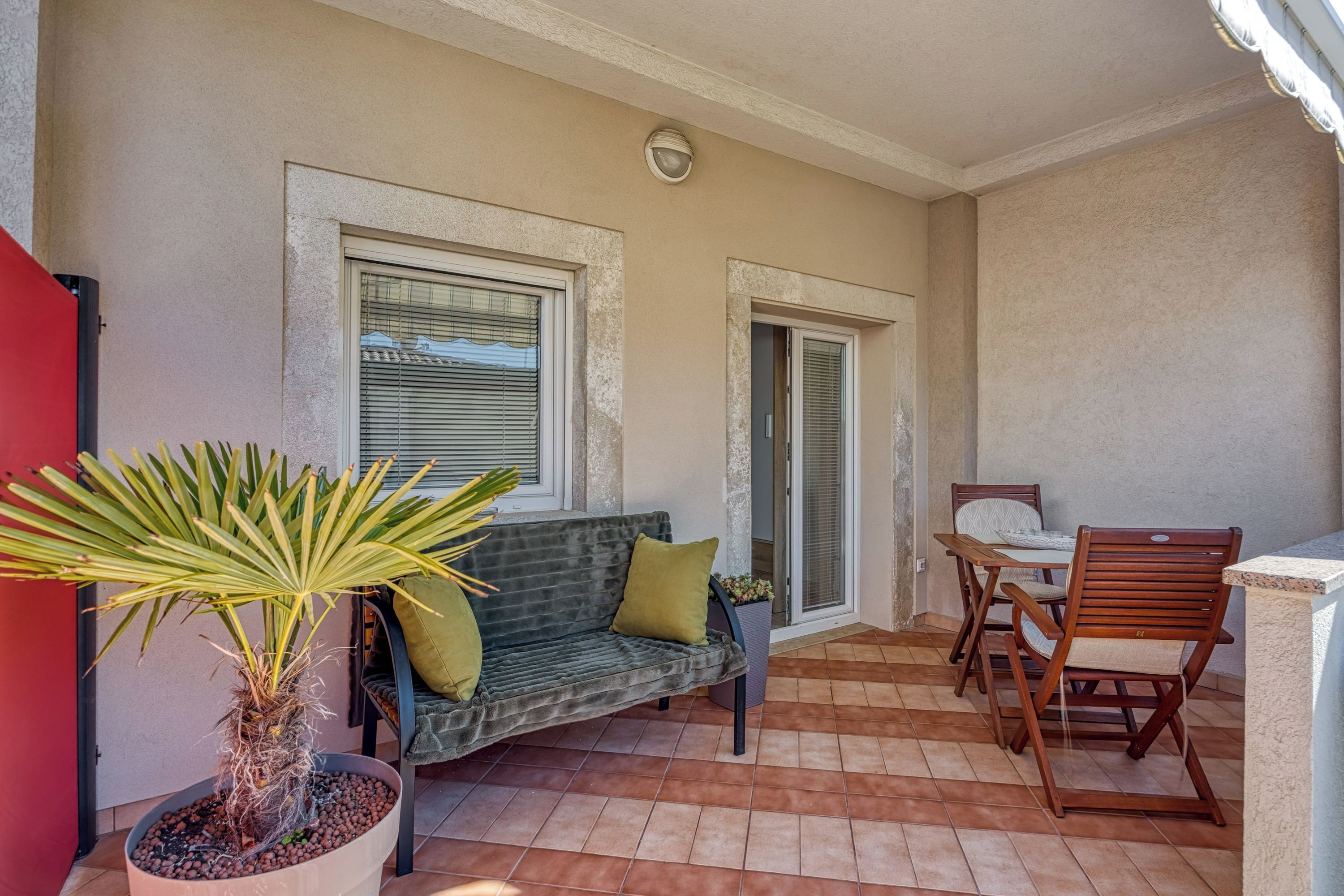 屋外ダイニングエリア