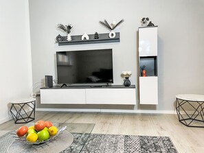 TV - Boddenidyll by Interhome (Greifswald)