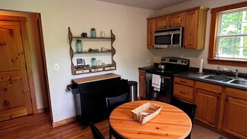 Microwave, oven, stovetop, coffee/tea maker