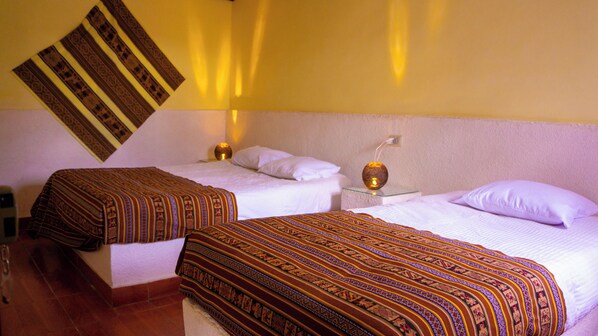 7 bedrooms, WiFi, bed sheets - CABAÑAS SAL Y PIEDRA (perfect lodging in the city of UYUNI ) (Uyuni)