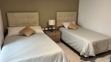 1 chambre, fer et planche Ă  repasser, Wi-Fi, draps fournis