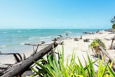Pet friendly beachfront home in Hervey Bay. Sleeps 8.