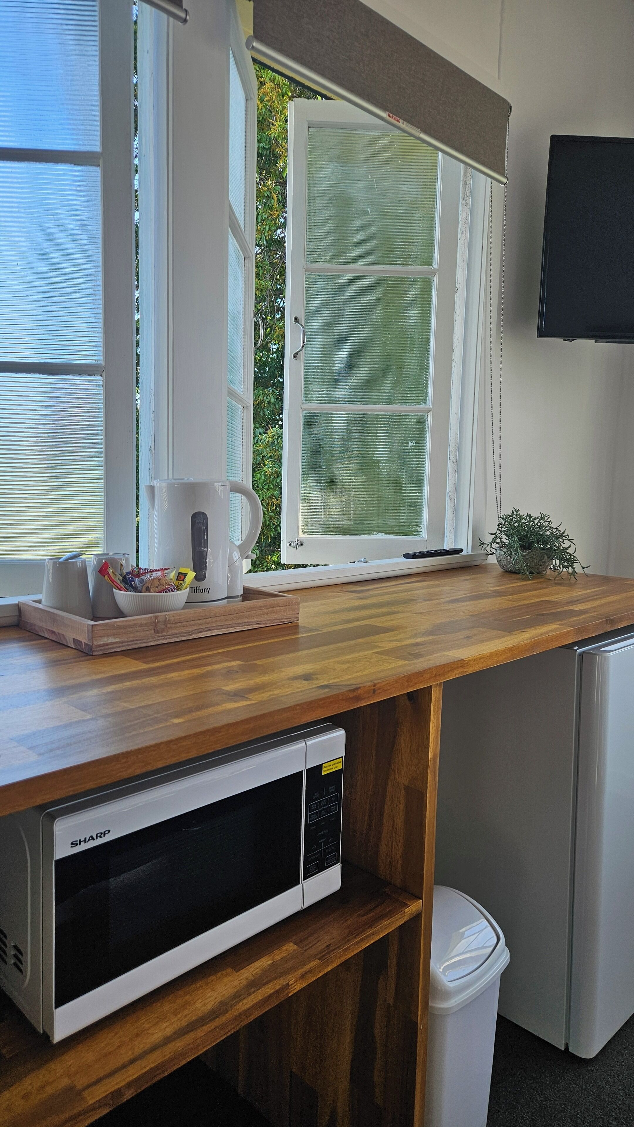 基本客房, 1 張標準雙人床, 共用浴室, 附屬建築 | 免費無線上網、床單