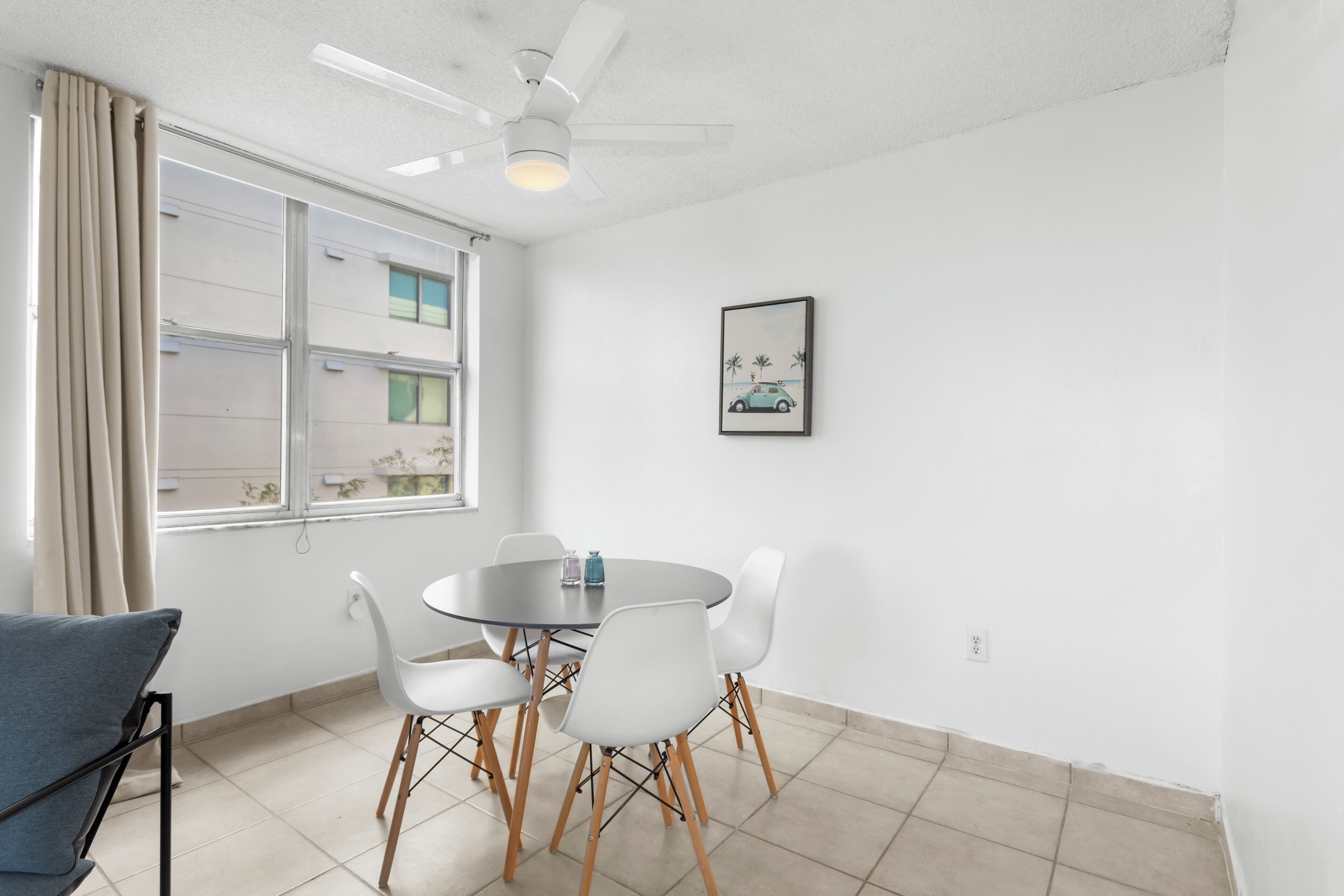 Apartment, Balcony | Dining room