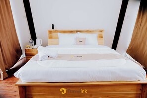 Villa, Hill View | 1 bedroom, desk, free WiFi, bed sheets - Dieng Khatulistiwa By Travelink (Dieng Kulon)
