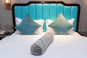 Room - World Smart Hotel (Shanghai University of Finance and Economics Dabaishu Subway Station) (Shanghai)