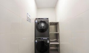 Interior - World Smart Hotel (ShanghaiFudan University of Finance and Economics Dabaishu Subway Station) (Shanghai)