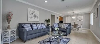 Charming 3-bedroom house with WiFi, AC in fantastic Miami