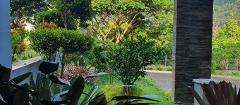 Spacious 5-bedroom SUNRICH Villa in charming BATU Jawa Timur