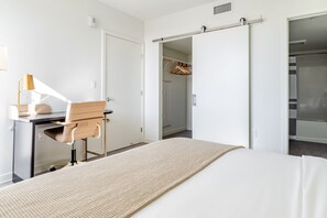 2 quartos, ferros/tábuas de passar roupa, Wi-Fi, roupa de cama