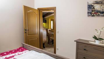 Family Apartment, Multiple Bedrooms, Mountainside (Mt Krvavec Apartment Story) | 3 bedrooms, iron/ironing board, free WiFi, bed sheets