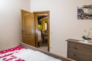 Family Apartment, Multiple Bedrooms, Mountainside (Mt Krvavec Apartment Story)