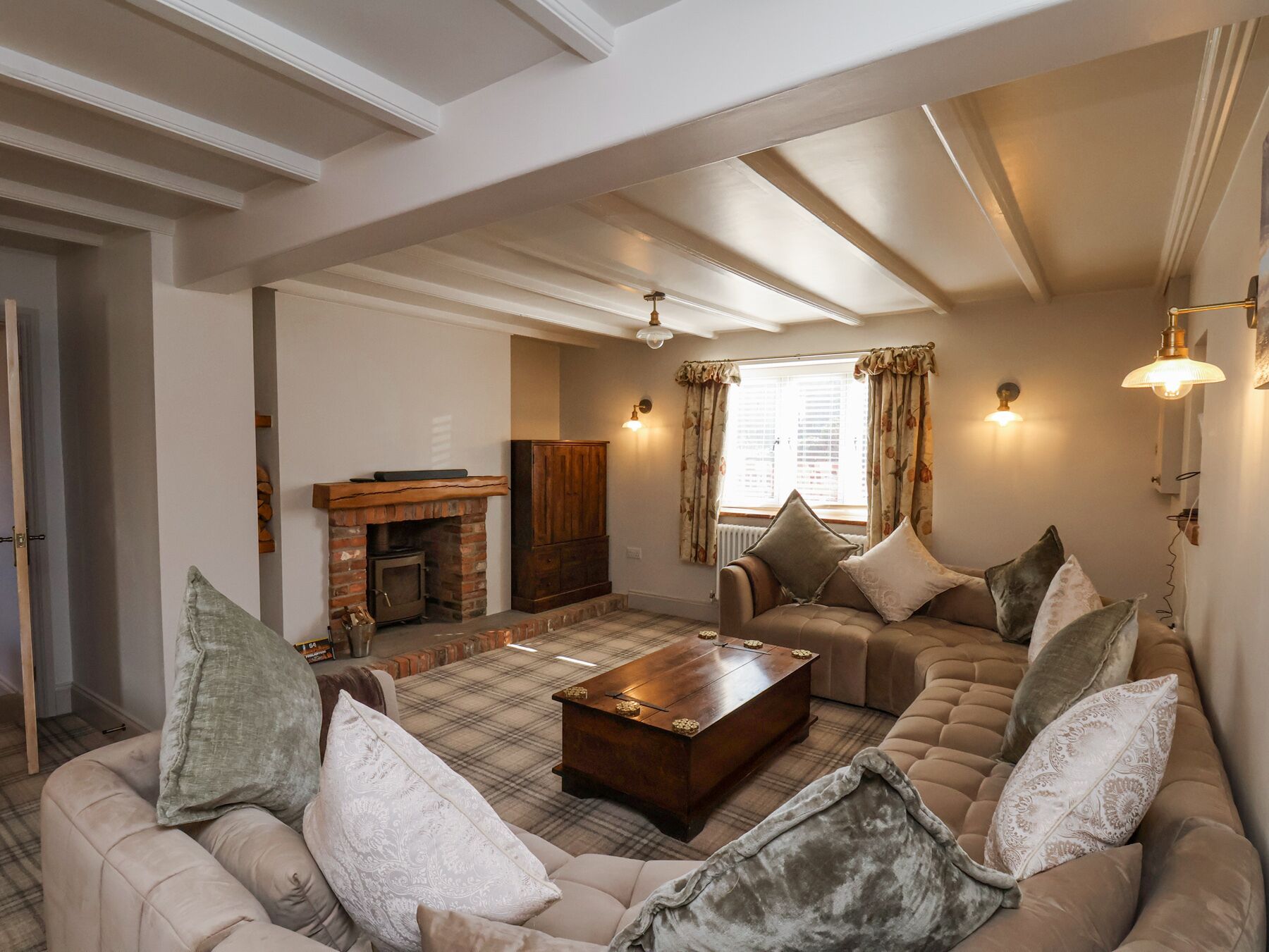 Beacon House, Pet Friendly, With Hot Tub In Sneaton - Sandsend