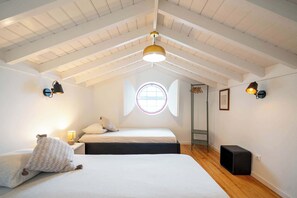 3 habitaciones, tabla de planchar con plancha, cuna de viaje y wifi 